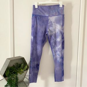 NWOT DYCE Active Capri Leggings